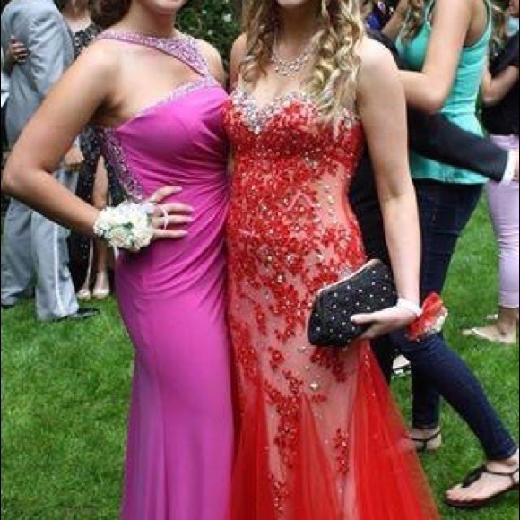 RED PROM DRESS WORN ONCE - Picture 1 of 1